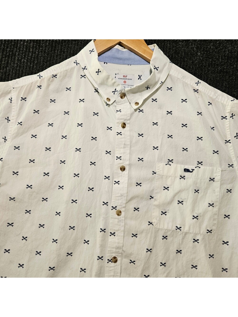 Vineyard Vines Men's XL White Short Sleeve Button-Down Shirt with Navy Fishbone